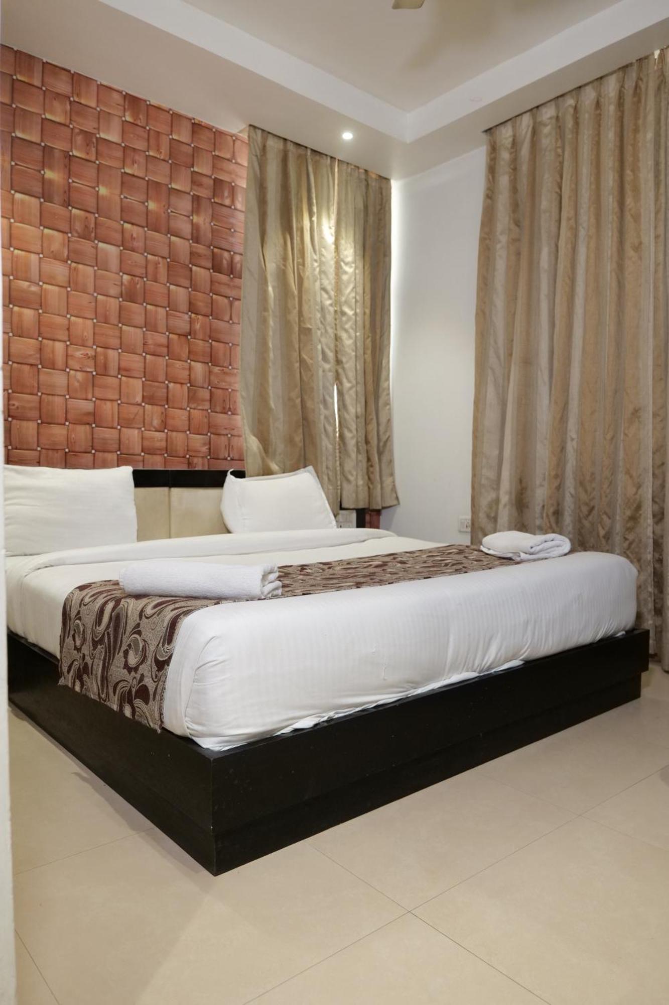Hotel Anand Castle Kashipur المظهر الخارجي الصورة