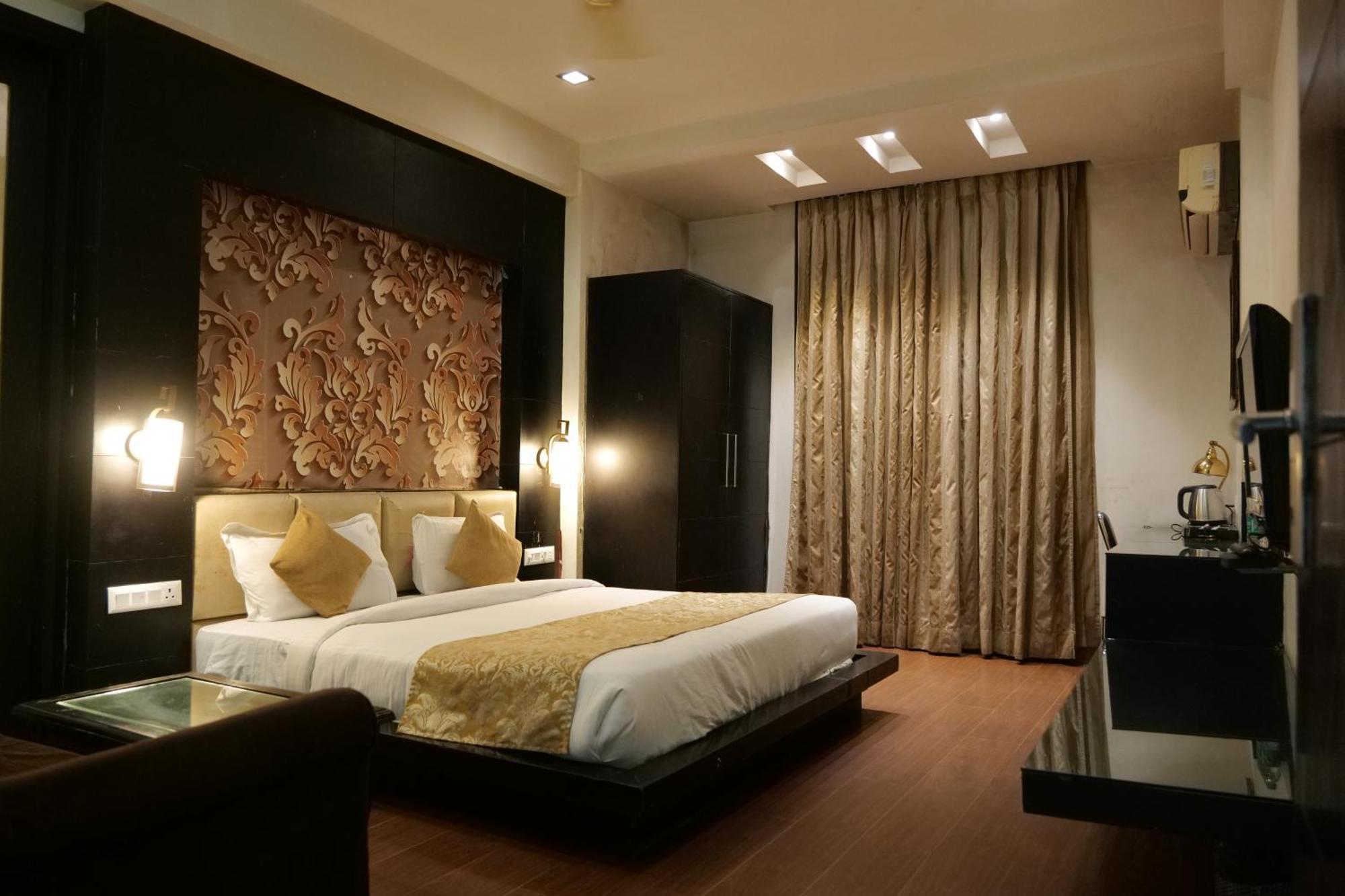 Hotel Anand Castle Kashipur المظهر الخارجي الصورة