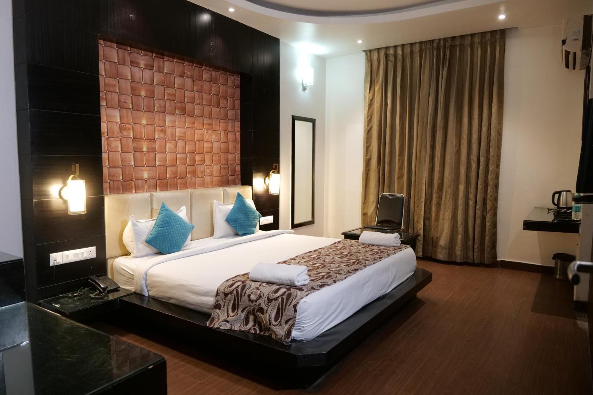 Hotel Anand Castle Kashipur المظهر الخارجي الصورة